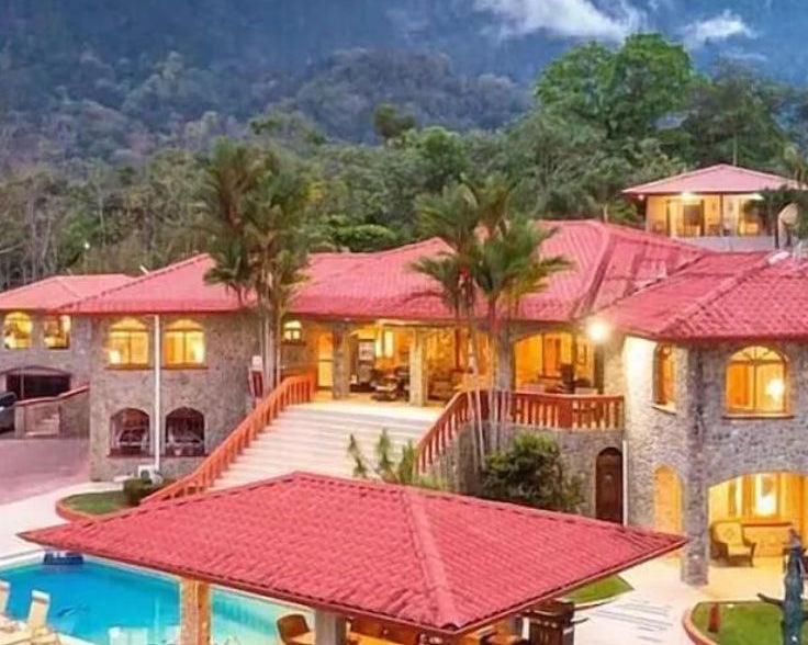 Best Spiritual Retreats in Costa Rica [Adults Only]