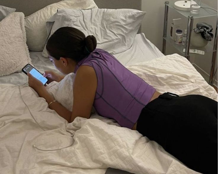 What to Do When They Pull Away & Stop Texting